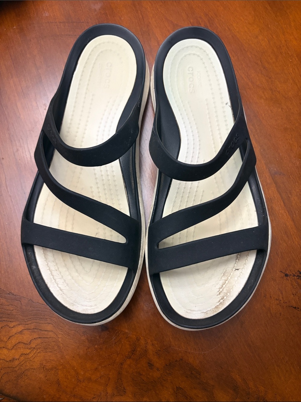 CROCS Black Strappy Dual-Tone Slide Sandals